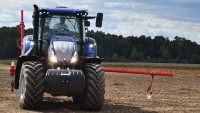 traktor modrý